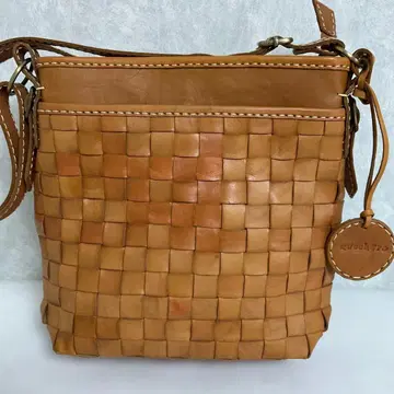 주케로 필라토 숄더백 수납 다수 천연 소재