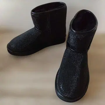 [새상품급] 앙코키누 반짝이는 리얼 무스탕 보아 부츠 블랙 M