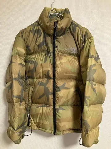 THE NORTH FACE 카모플라쥬 다운 자켓