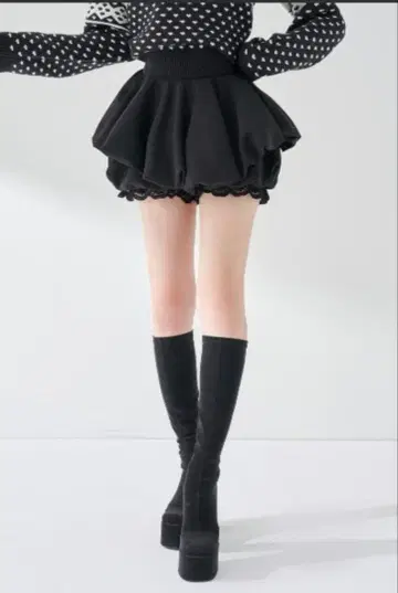 [라스트 1점] Darich 다리치 볼륨 벌룬 미니 스커트 FREE