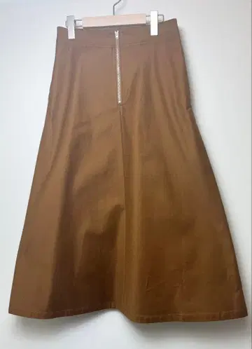 새상품 BRAHMIN 브라민 백 새틴 슬라브 스커트 25AW