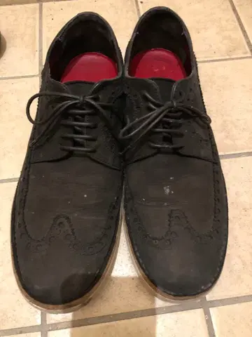 블랙 스웨이드 윙팁 드레스 슈즈