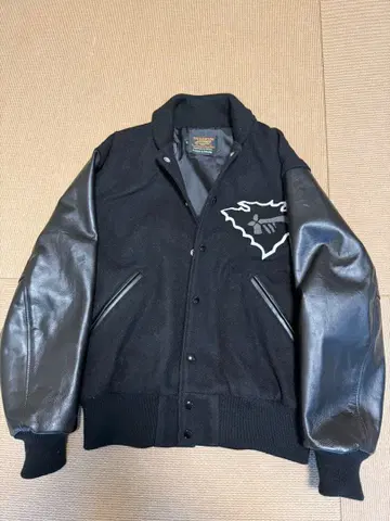 SKOOKUM 바시티 자켓 M