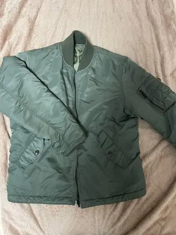 MA-1 스타일 자켓 올리브 그린