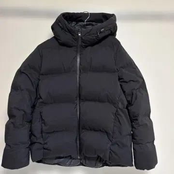 UNIQLO 심리스 다운 자켓 블랙