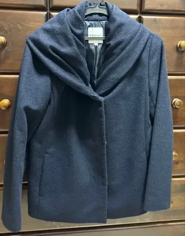 네이비 더블 버튼 하프 코트