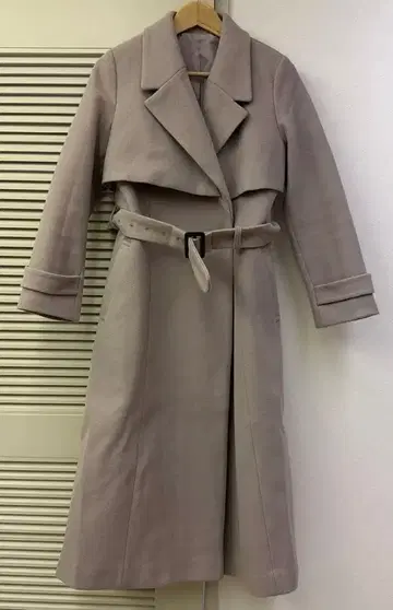 연한 핑크 그레이 롱 코트 M 사이즈 벨트 포함
