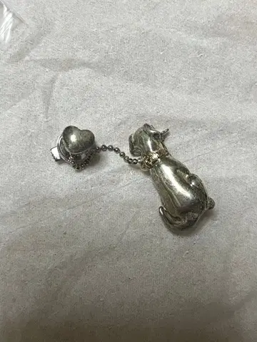 레어 개와 하트의 실버 브로치 핀 브로치 실버 925