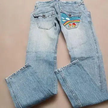 자수 들어간 청바지
