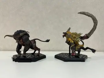 몬스터 헌터 라잔 피규어 2종