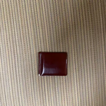 다크 브라운 가죽 접이식 지갑
