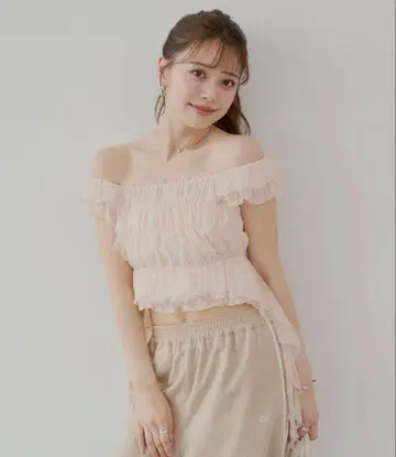 Chico 레이스 드롭 프릴 셔링 블라우스