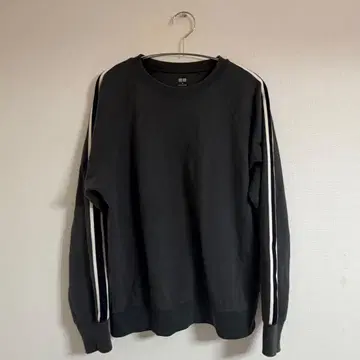 유니클로 스웨트 셔츠 다크 그레이