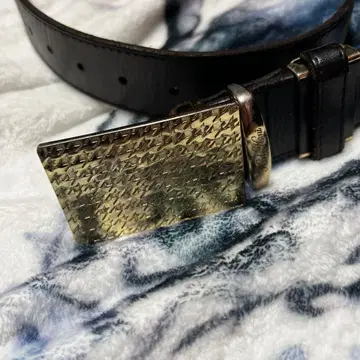 칼카니 가죽 블랙 벨트 텍스처 버클