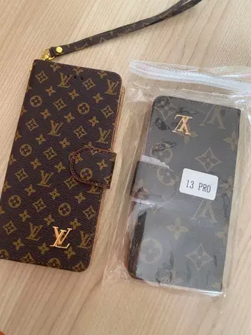 iPhone 13 Pro용 케이스 2점 LV
