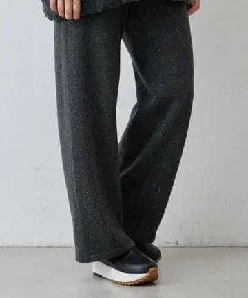 네프 니트 팬츠