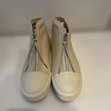 크림색 지퍼 하이컷 스니커즈 미사용