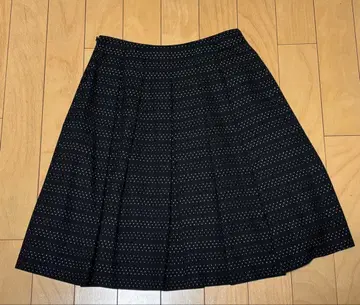 [새상품급] ANAYI 아나이 도트 무늬 플레어 스커트