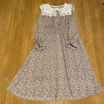 꽃무늬 레이스 옷깃 롱 원피스