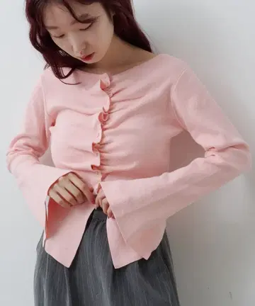 Kastane 핑크 프릴 디자인 가디건