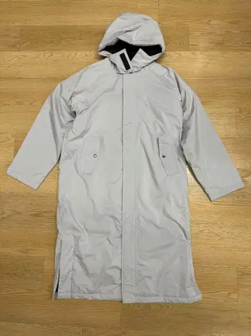 후드 부착 라이트 그레이 벤치 코트