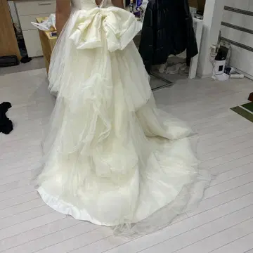 아이보리 A라인 웨딩 드레스