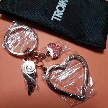 TROIKA 하트 깃털 참 키링