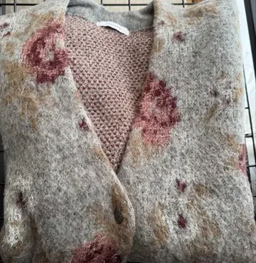 [거의 미사용입니다!] JEANASIS 꽃무늬 니트 가디건 긴팔 그레이