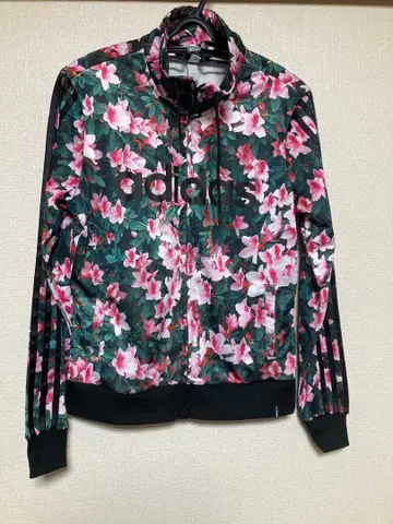 시착만 한 상품 새상품급 아디다스 꽃무늬 저리 트랙 자켓 J/OT