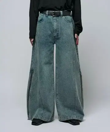 새상품 [ Neucon ] 와이드 배기 사이드 ZIP 플레어 데님 팬츠