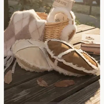 페이크 무스탕 베레모 다리치