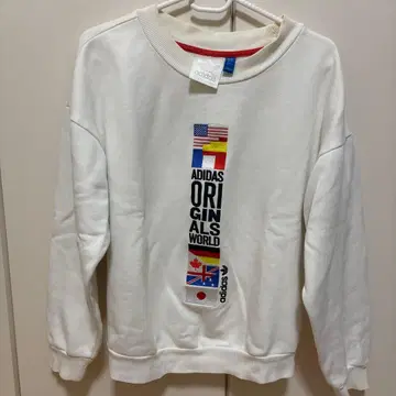 adidas 화이트 크루넥 트레이닝복