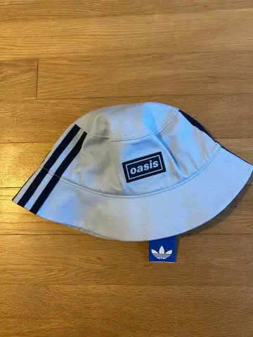 택 포함 미사용 oasis x adidas 버킷 햇 M 사이즈