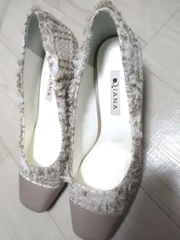 DIANA 트위드 펌프스 다이애나 24cm