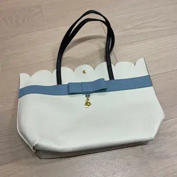 컬러스 바이 제니퍼 스카이 디즈니 원더랜드 앨리스 토트백