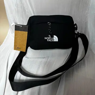 블랙 크로스 바디백 c