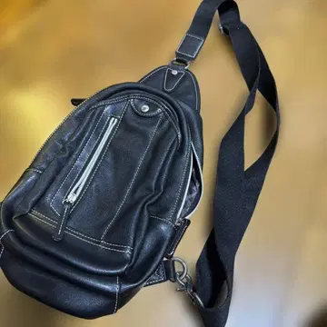 블랙 바디백 웨스트 파우치