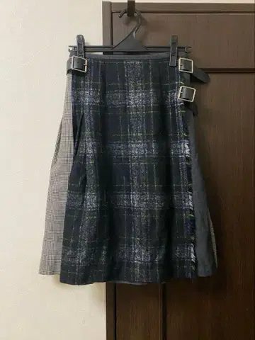 O'NEIL of DUBLIN 오닐 오브 더블린 체크 울 스커트