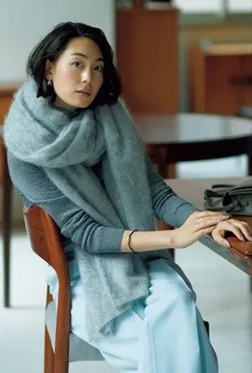 Drawer 18G 캐시미어 실크 리브 크루넥 니트 새상품급