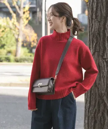 어반 리서치 도어스 터틀넥 니트