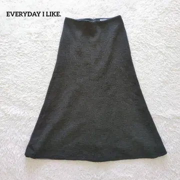 EVERYDAY I LIKE. Tweed Flare 스커트 블랙