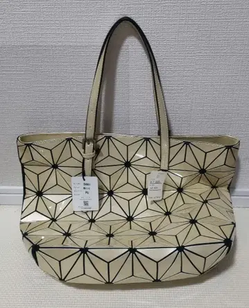 기하학 패턴 베이지 토트백