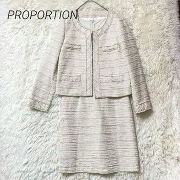 프로포션 바디 드레싱 세레모니 수트 노카라 라메