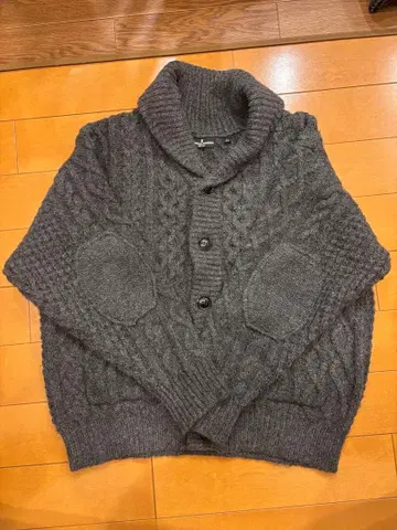 GU x ENGINEEREDGARMENTS 케이블 니트 가디건