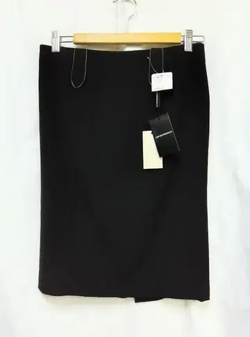 엠포리오 아르마니 블랙 타이트 스커트