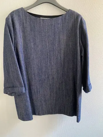 KNOTT 다크 블루 오부 소매 블라우스