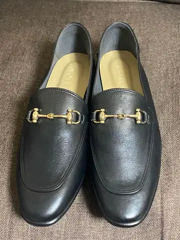 탈론 가죽 비트 로퍼 바부쉬