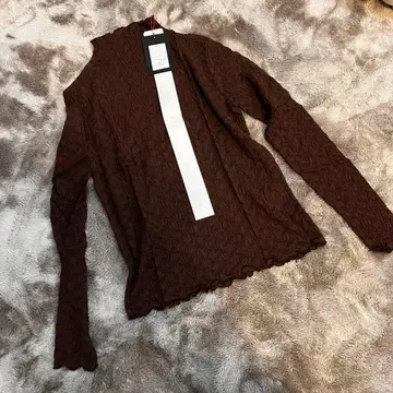 새상품 tranoi 브라운 긴팔 티셔츠 사이즈 1