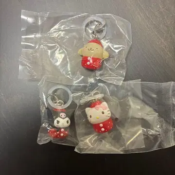 산리오 딸기 표시 액세서리 폼폼푸딩 쿠로미 헬로키티