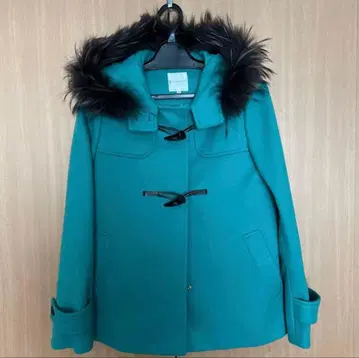 쿠미쿄쿠 퍼 달린 더플 코트 숏 기장 청록색